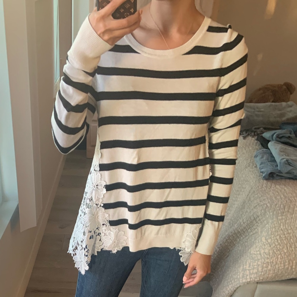 Chelsea 28 stripe/floral back sweater